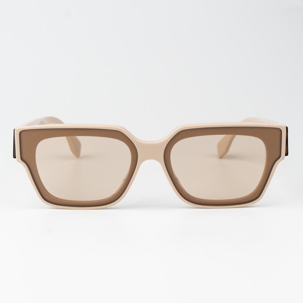 Fendi FIRST Women Sunglasses Square Beige Nude Brown FE40099I 57E - Picture 2 of 9